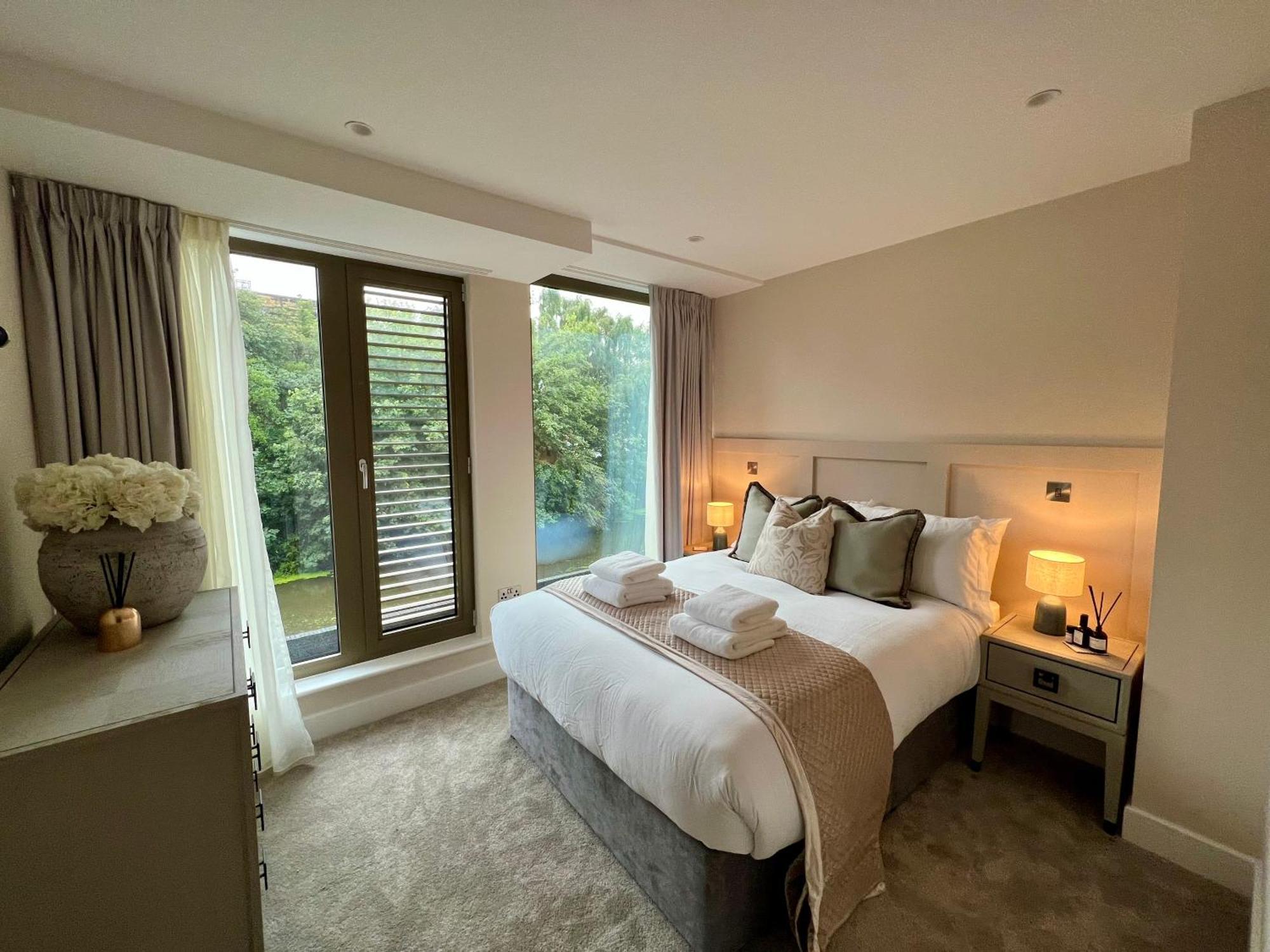 شقة The Noir Blanc Retreat At Ryedale House يورك المظهر الخارجي الصورة