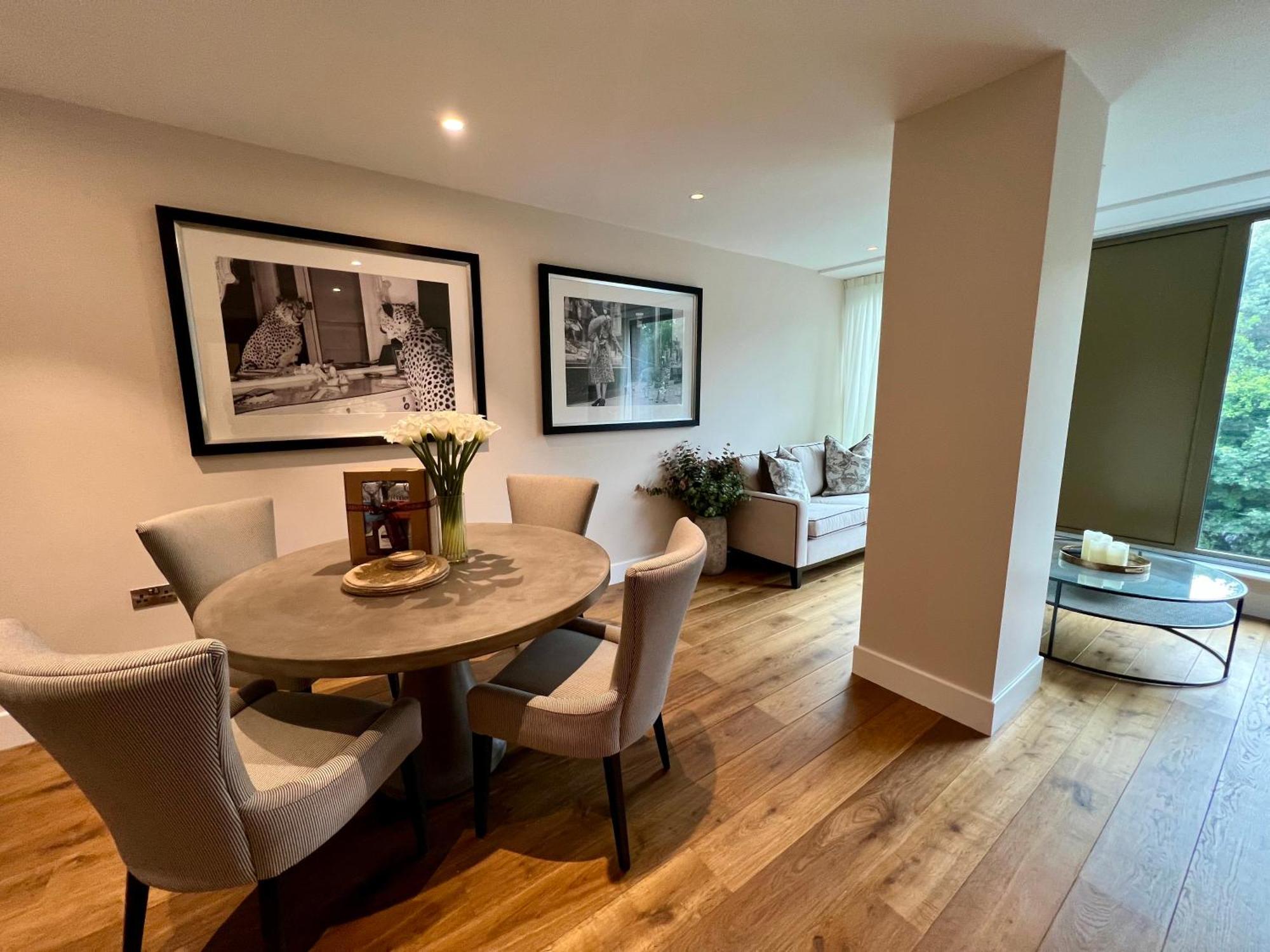 شقة The Noir Blanc Retreat At Ryedale House يورك المظهر الخارجي الصورة